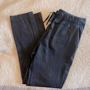 Lululemon joggers- never worn